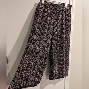 Hollister Ultra High Rise Floral Pants Women's XL